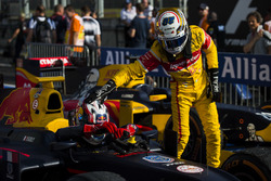 Sieger Pierre Gasly, PREMA Racing; 2. Antonio Giovinazzi, PREMA Racing