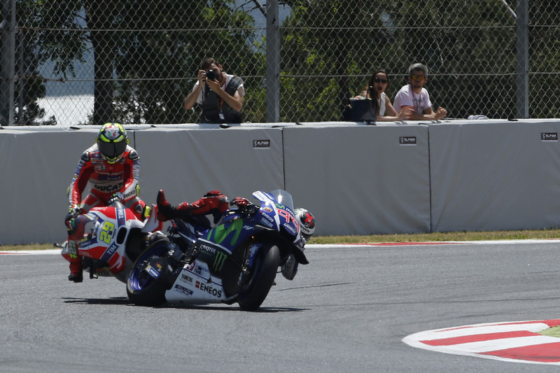 Andrea Iannone, Ducati Team, Jorge Lorenzo, Yamaha Factory Racing, incidente