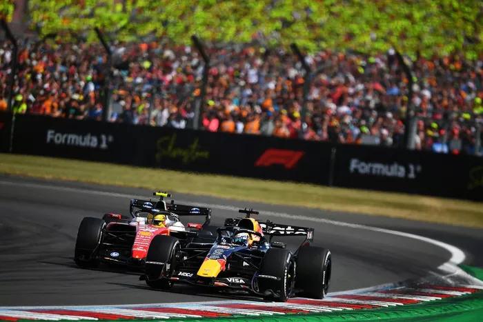 Lewis Hamilton, Ferrari, Max Verstappen, Red Bull Racing