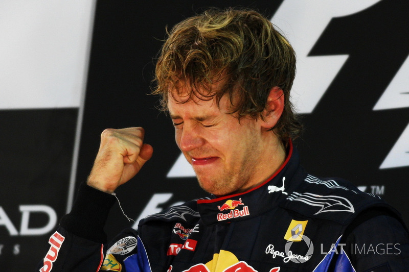 Podium : le vainqueur et Champion du monde Sebastian Vettel, Red Bull Racing