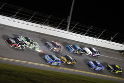 Kyle Busch, Joe Gibbs Racing, Toyota Camry Interstate Batteries wreck