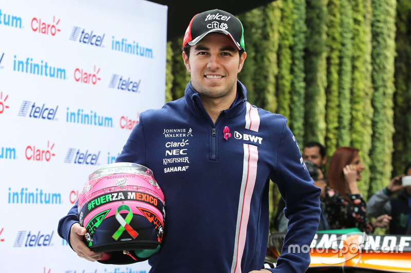 Sergio Perez, Sahara Force India F1 com seu capacete