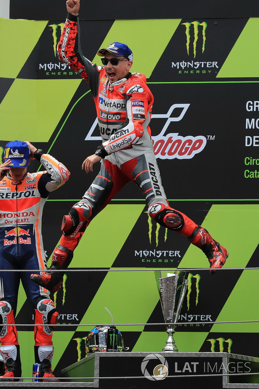 Podio: il vincitore della gara Jorge Lorenzo, Ducati Team