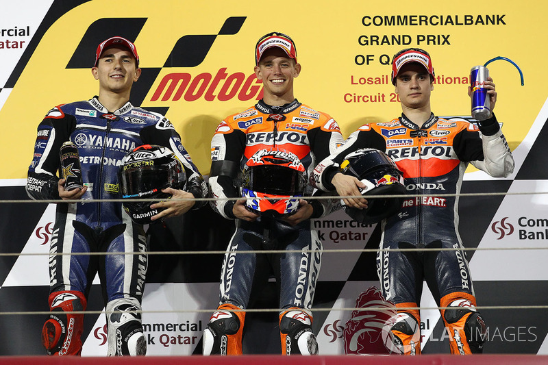 Podium : le vainqueur Casey Stoner, Repsol Honda Team, le deuxième Jorge Lorenzo, Yamaha Factory Racing, le troisième Dani Pedrosa, Repsol Honda Team