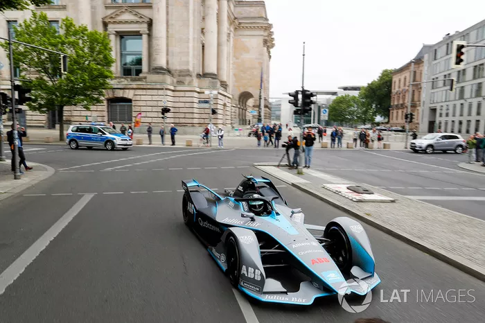 Formula 1 World Champion, Nico Rosberg, drives the Formula E Gen2 car around the streets of Berlin