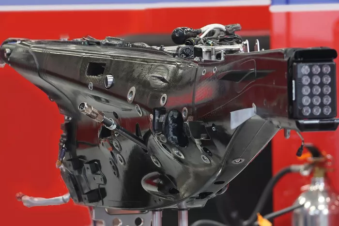 Detalle de la caja de cambios Haas VF-21