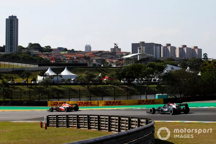 Max Verstappen, Red Bull Racing RB16B, Lewis Hamilton, Mercedes W12