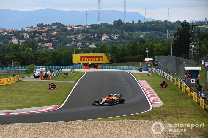 Carlos Sainz Jr., McLaren MCL35