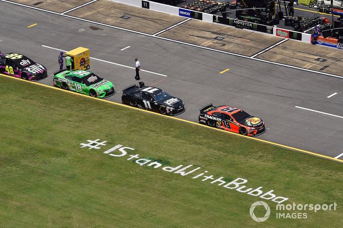 Protesta en apoyo a Darrell Wallace Jr., Richard Petty Motorsports, Chevrolet Camaro Victory Junction