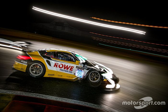 #98 ROWE Racing Porsche 911 GT3-R: Nick Tandy, Earl Bamber, Laurens Vanthoor