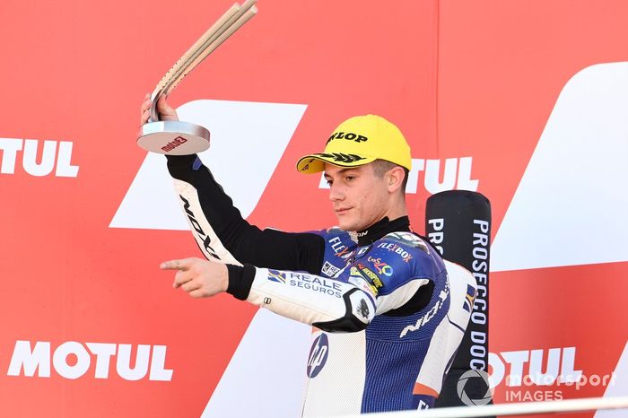 Hector Garzo, Pons HP40