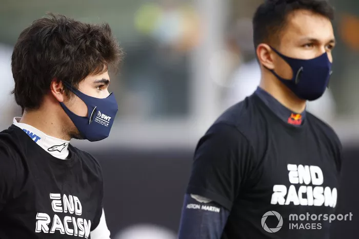 Lance Stroll, Racing Point, Alex Albon, Red Bull Racing en apoyo al movimiento de fin al racismo