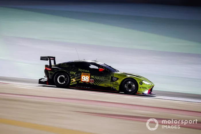 #98 Aston Martin Racing Aston Martin Vantage: Paul Dalla Lana, Pedro Lamy, Ross Gunn 