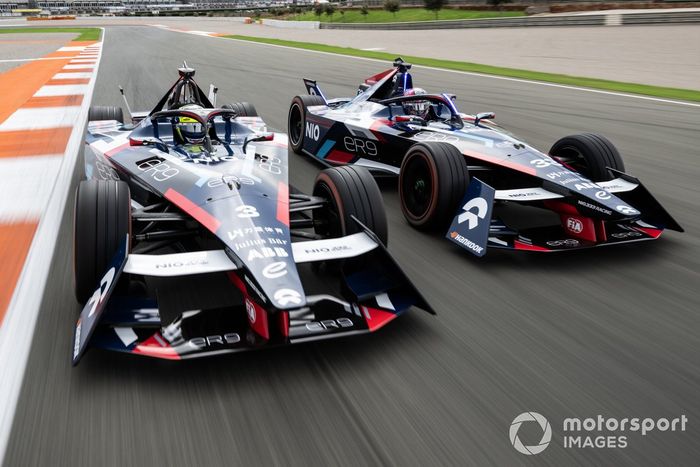 Sergio Sette Camara, NIO 333 FE Team, Dan Ticktum, NIO 333 FE Team