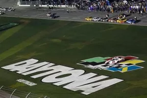 Denny Hamlin, Joe Gibbs Racing, Toyota Camry FedEx Express, celebration, burnout