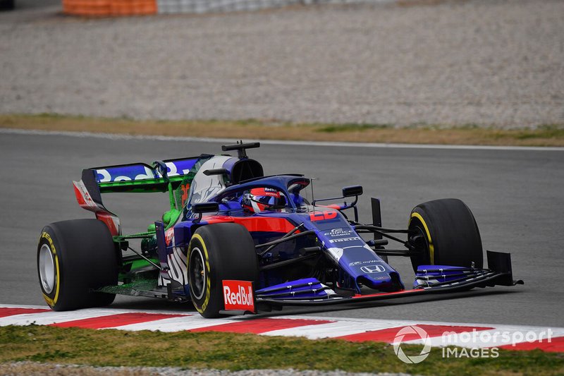 Daniil Kvyat, Scuderia Toro Rosso STR14 con aero paint