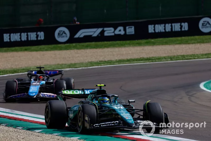 Fernando Alonso, Aston Martin AMR24, Esteban Ocon, Alpine A524