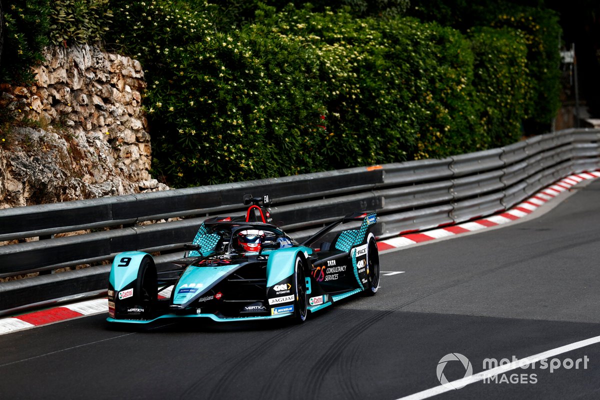 Wehrlein lider giderken yolda kaldı, Vandoorne bu yılki ilk zaferini kazandı! 1 Formula 1 Haberleri - F1 Puan Durumu Mitch Evans, Jaguar Racing, Jaguar I-TYPE 5