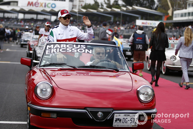 Marcus Ericsson, Sauber on the drivers parade 