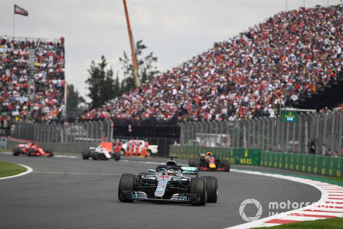 Lewis Hamilton, Mercedes-AMG F1 W09 