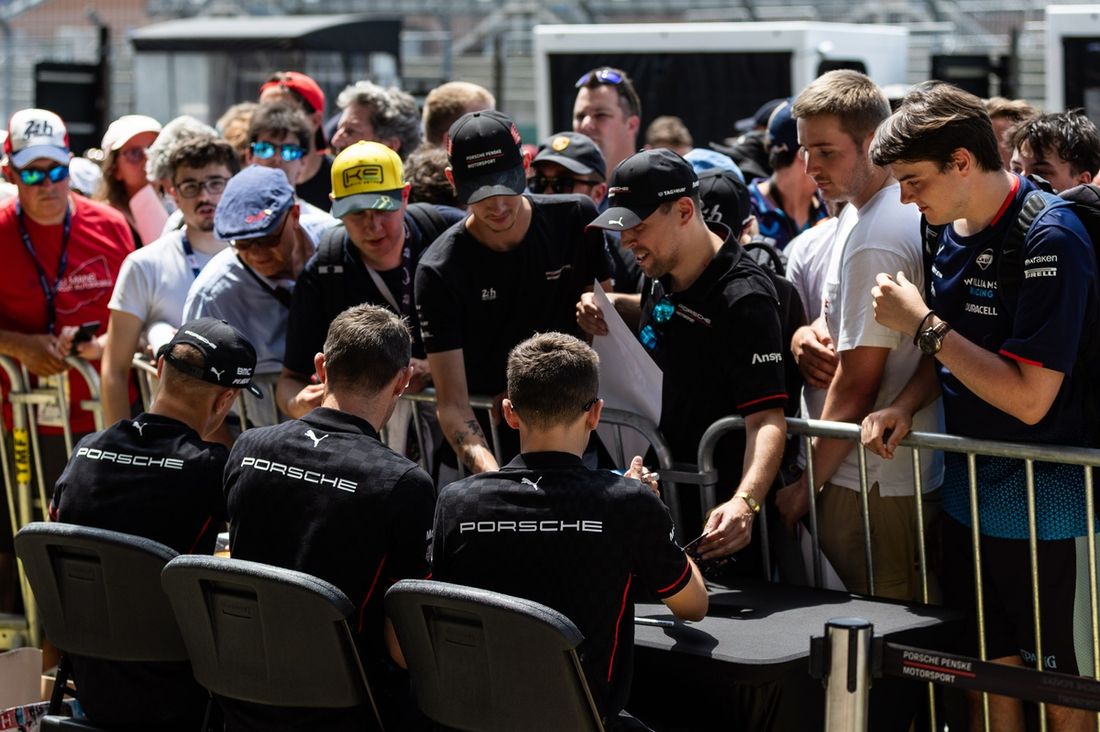  #6 Porsche Penske Motorsport Porsche 963: Kevin Estre, Laurens Vanthoor, Matt Campbell