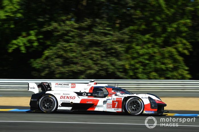 #7 Toyota Gazoo Racing Toyota GR010 - Hybrid Hypercar de Mike Conway, Kamui Kobayashi, Jose Maria Lopez