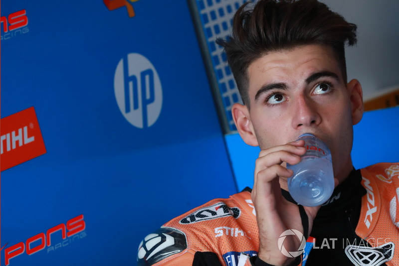 Augusto Fernandez, Pons HP40