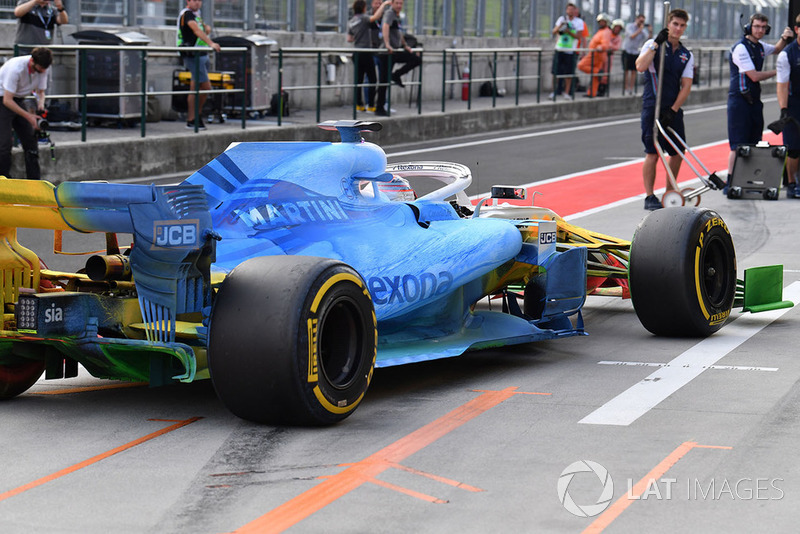 Robert Kubica, Williams FW41, con parafina en su coche