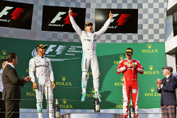 Podium: winnaar Nico Rosberg, Mercedes AMG F1 Team, tweede Lewis Hamilton, Mercedes AMG F1 Team, der