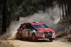 Harry Bates, John McCarthy, Toyota Corolla S2000