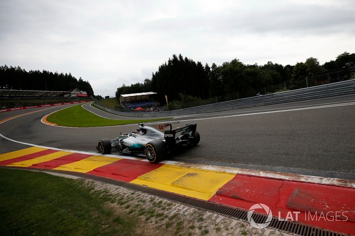 Lewis Hamilton, Mercedes-Benz F1 W08