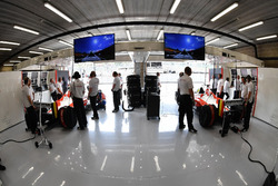 Garage della biposto F1 Experiences