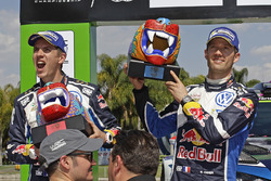 Podio: segundo lugar Sébastien Ogier, Julien Ingrassia, Volkswagen Polo WRC, Volkswagen Motorsport