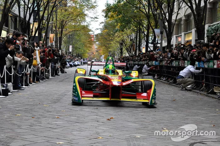 ルーカス・ディ・グラッシ（Lucas di Grassi）