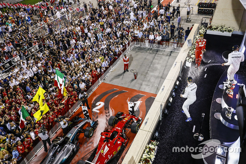 10. Podio: ganador de la carrera Sebastian Vettel, Ferrari, segundo Lewis Hamilton, Mercedes AMG F1, y tercero Valtteri Bottas, Mercedes AMG F1