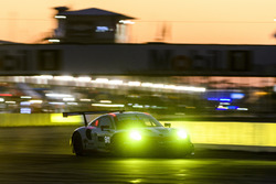 #911 Porsche Team North America, Porsche 911 RSR: Patrick Pilet, Dirk Werner, Frédéric Makowiecki
