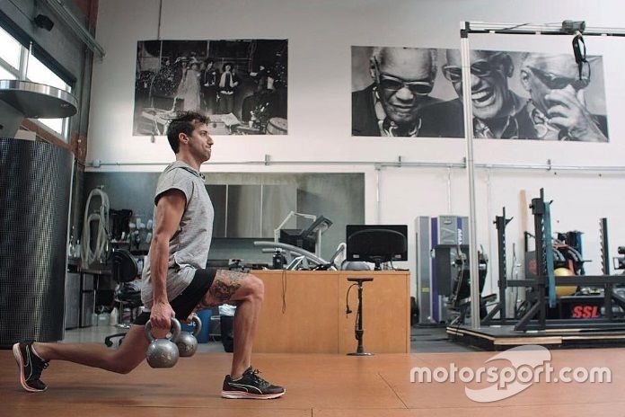Daniel Ricciardo entrenando