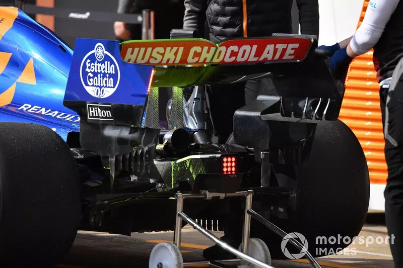 McLaren MCL34 rear wing and aero paint