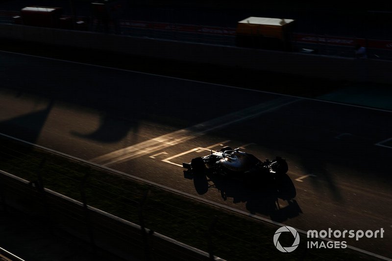 Льюіс Хемілтон, Mercedes-AMG F1 W10