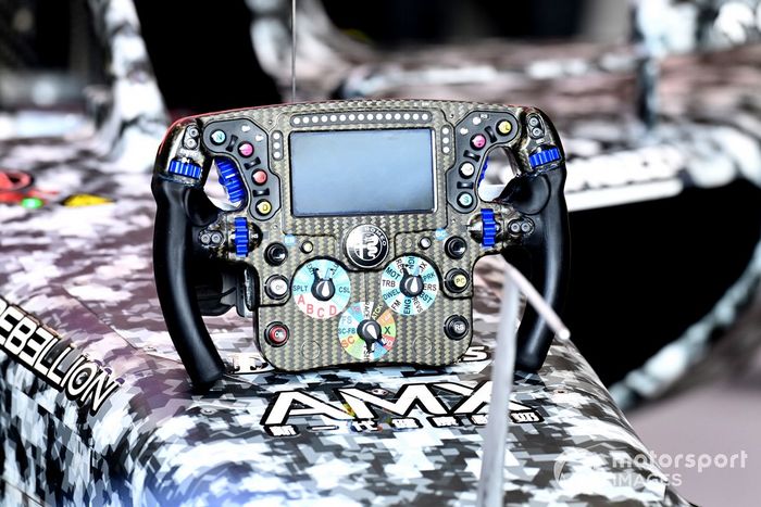 El volante del Alfa Romeo C42