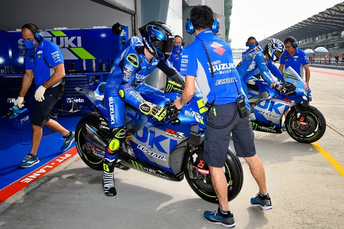 Sylvain Guintoli, Team Suzuki MotoGP, Takuya Tsuda, Team Suzuki MotoGP