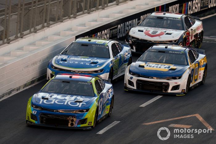 Erik Jones, Petty GMS, Chevrolet Camaro FOCUSfactor, Chase Elliott, Hendrick Motorsports, Chevrolet Camaro NAPA Auto Parts, Daniel Suarez, TrackHouse Racing, Chevrolet Camaro Freeway Insurance
