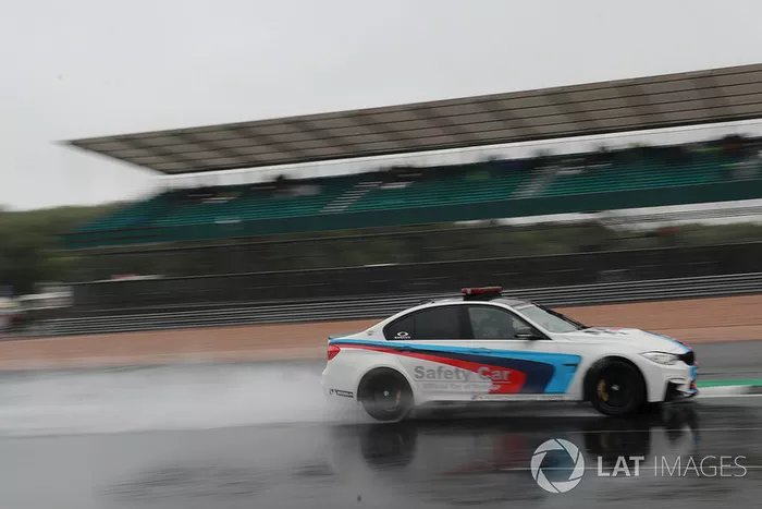 Safety car
