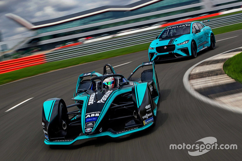 Nelson Piquet Jr., Jaguar Racing I-TYPE 3 et Jaguar I-Pace eTrophy