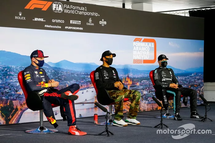 Max Verstappen, Red Bull Racing, Lewis Hamilton, Mercedes-AMG Petronas F1 y Valtteri Bottas, Mercedes-AMG Petronas F1 en la conferencia de prensa