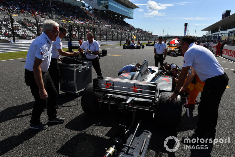 Mika Hakkinen, McLaren MP4-13
