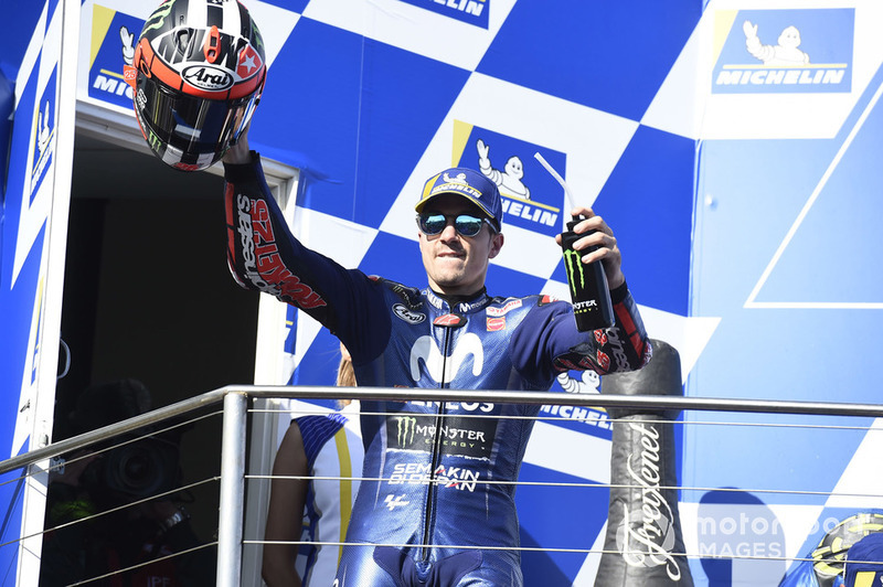 Podio: ganador de la carrera Maverick Viñales, Yamaha Factory Racing