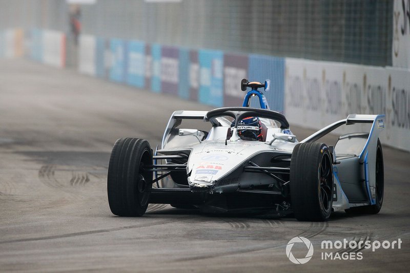 Edoardo Mortara, Venturi Formula E, Venturi VFE05 with damage to the front