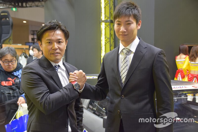 Kosuke Matsuura dan Takashi Kobayashi, #18 UPGARAGE NSX GT3