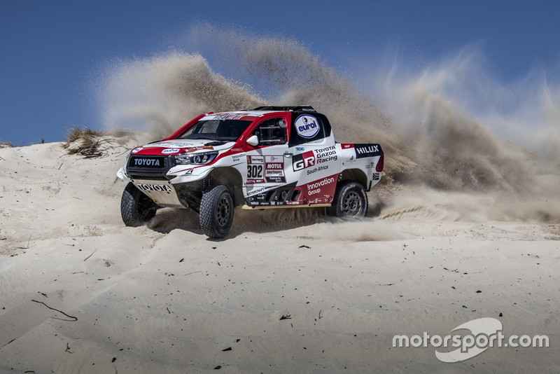 #302 Toyota Gazoo Racing Toyota Hilux: Жініель де Вільєрс, Дірк фон Зітцевіц